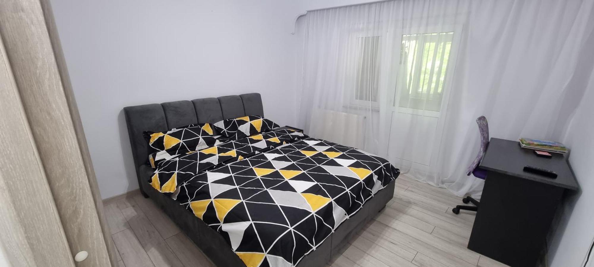 Ilona Apartament 3 Camere Ramnicu Valcea Exterior photo